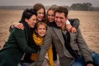 Gezinsfotografie-Soesterduinen-17 De familie op de foto op een koude winterdag in de Soesterduinen