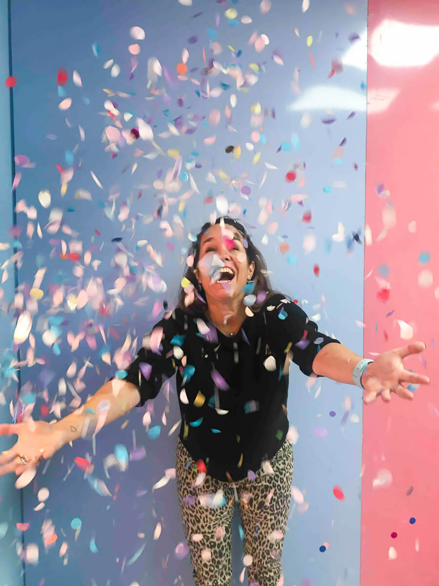 Fotograaf uit Heemstede viert feest en strooit met confetti